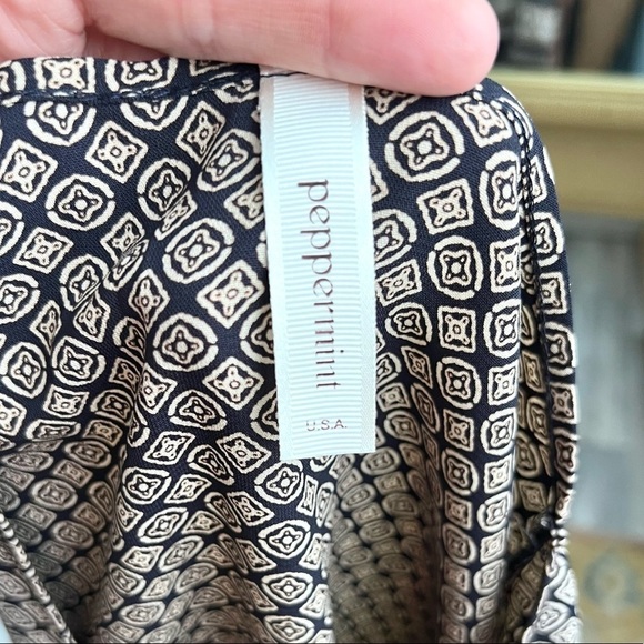 Peppermint USA Boho Bell Sleeve Mini Dress, Geometric Print Fall Beauty, Size S - Picture 3 of 12